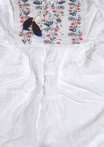White Topper With Multi Work