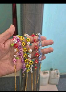 Flower Beaded Bracelet