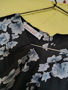 Floral Print Black Dress With Belt