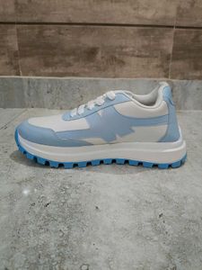 Stylish Blue &amp; White Platform Sneakers