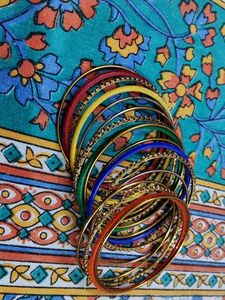 2 Colorful Bangle Set