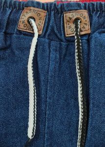 Ripped Jeans👖or Jogger Blue Fits Upto 32waist