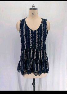 New Sleeveless Lace Black Top