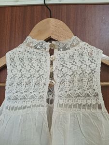 Off Wite Tank Top