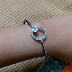 Voylla Bangle Bracelet