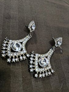 Earings