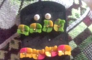 earrings the each ear ring has a 2 pairs and o