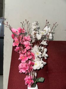 flower vase nd flowers🌺