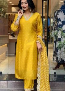 Bhandhani Embroidered Regular Sequinned Kurta with