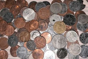 100 Mixed Foreign Coins
