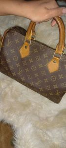 LV speedy 30 monogram  NO NEGOTIATION comes with c