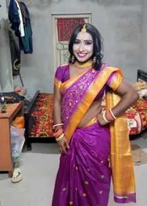💥Free Delivery💥Gorgeous Purple & Gold Saree