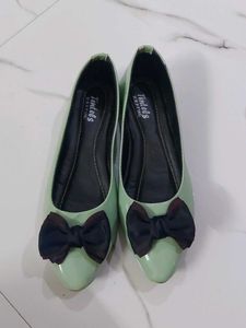 Women Flat bellies