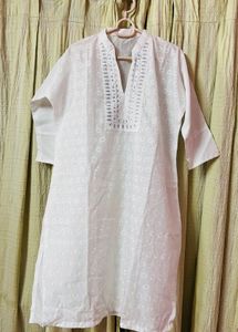 White Embroidered Kurta