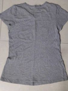 Grey GAP Slimfit Tee/T-shirt