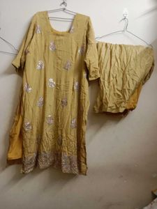 Elegant Ethnic Salwar Kameez Suit