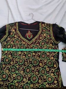Short Kurta with Beautiful Thread Work