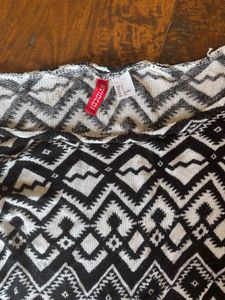 Patterned Long Sleeve off shoulder Top