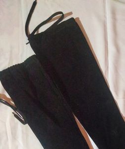 Knee Length Boots 🎀(SSS)