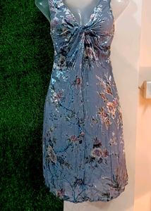 Beautifull Velvet Velour Floral Twist Dress
