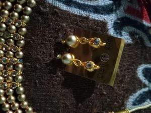 Elegant Pearl Necklace &amp; Earring Set
