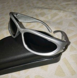 Y2K aesthetic sunglasses🩶