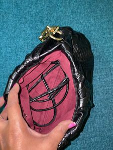 Croc Embossed Chain Strap Shoulder Cum Sling Bag
