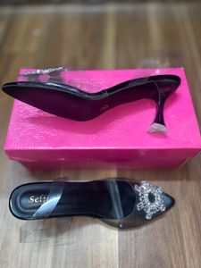NEW Trendy Heels Unused
