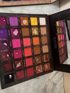 imagic eye shadow  delanci lip pallete