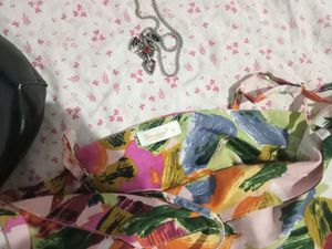 🎀 Beachy Scarf Top