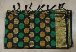 Elegant Green &amp; Gold Scarf