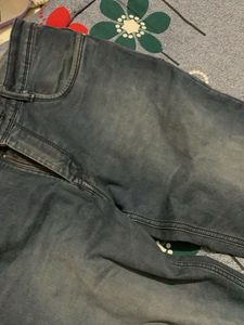 Men&#39;s Blue Denim Jeans Barely Used