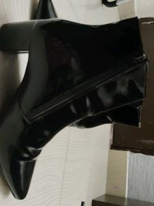 El Paso Black Ankle Boots