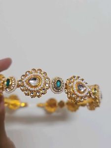 Elegant Kundan Pearl Hairband by Soni Sapphire
