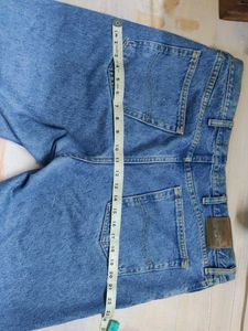 Lee Jeans