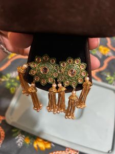 Beautifull Green Long Earings