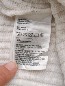 H&amp;M : Ribbed Knit Crop Top