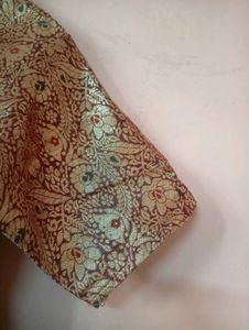 Banarasi Gold Kurti  with Maroon salwar💘