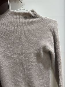 Fluffy Knit Sweater (stretchable)
