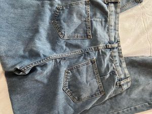 Wide Leg Jeans With Ruffle Top