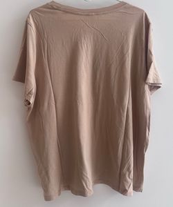Beige Graphic Tee - &#39;Bien&#39; Slogan