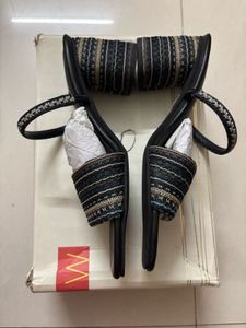 Brand New Wforwoman Black Heeled Sandals Size 5.5