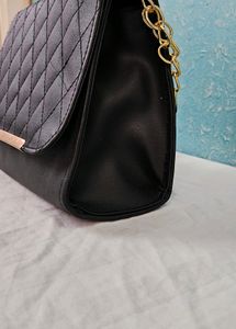 WOMEN SLING BAG