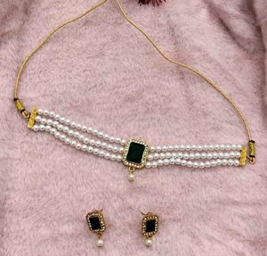 Women Green &amp; White Pearl Jewellery Sets
