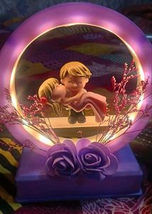 Musical Couple Showpiece With Lights