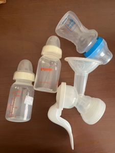 Manual Breast Pump With Bottles