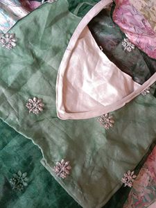 Elegant Green Embroidered Kurta