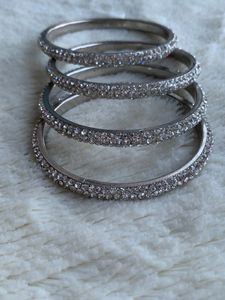 White Stone Bangles,size:2:6