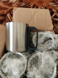 Set of 4 Tea/Coffee Mugs New With Tag