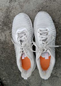 Redtape Sports Shoes For Men With Classic Look